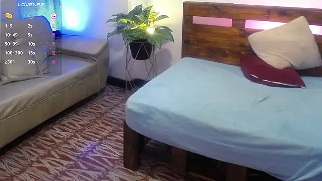 Yeseniaa25_ webcam