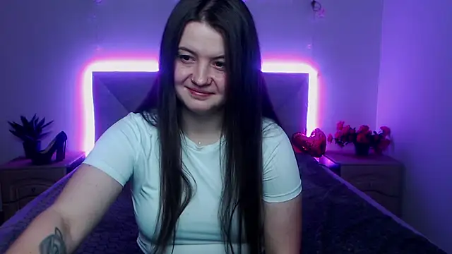 MavkaCute webcam