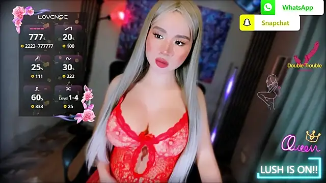 xBigSurpriseLorainex webcam