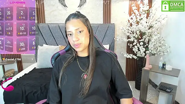 Atiena_ webcam