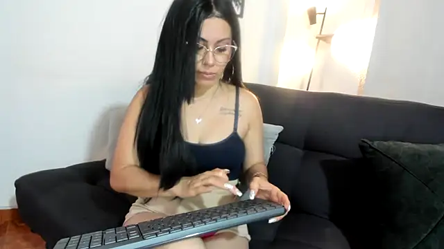 Tania_mature webcam