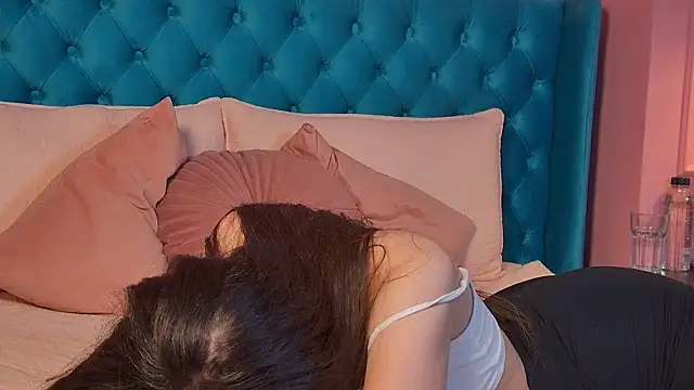 Roxy_Wilde webcam