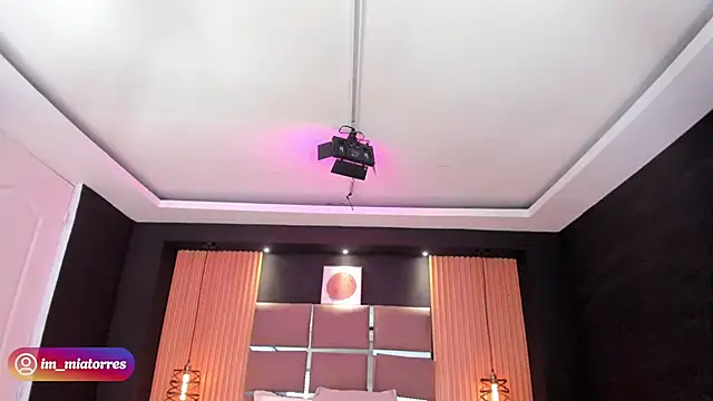 MiaTorres4 webcam