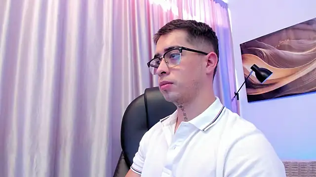 Tommas_Jhonson webcam