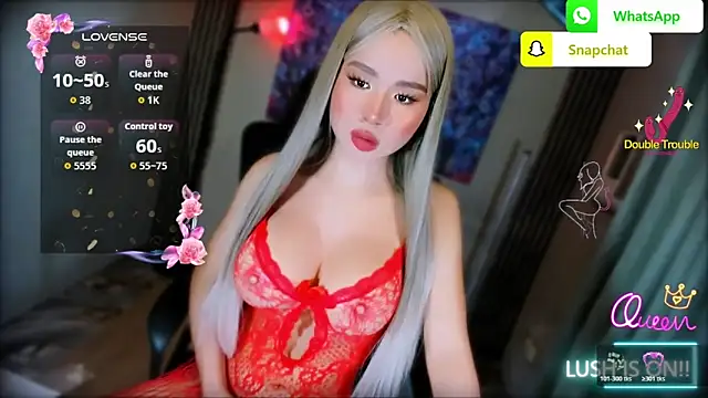 xBigSurpriseLorainex webcam