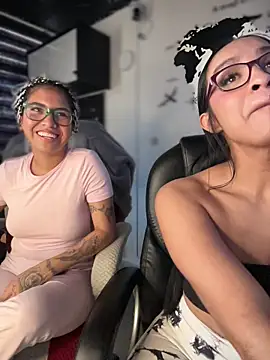 Isabella-Teen webcam