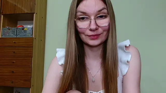 LooveELLYx webcam