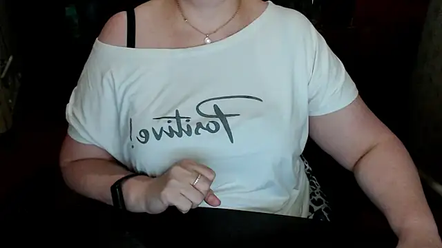 AlisaHot55 webcam