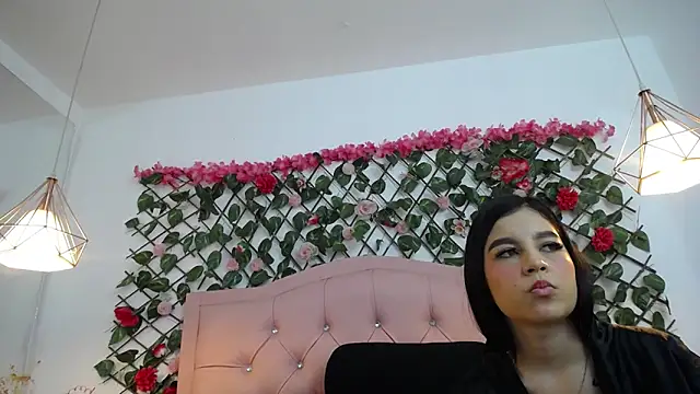 LucyCute_1 webcam