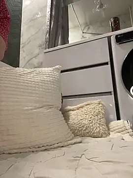 Kitty_Kisss webcam