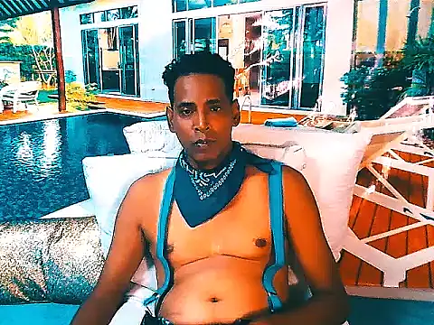 IndianHunk01 webcam
