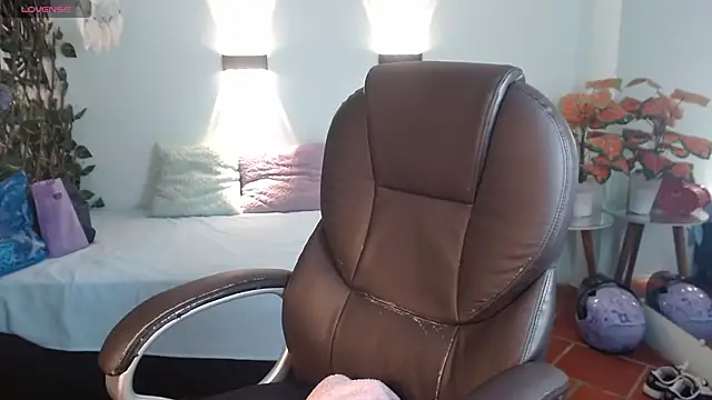 tinisweet webcam