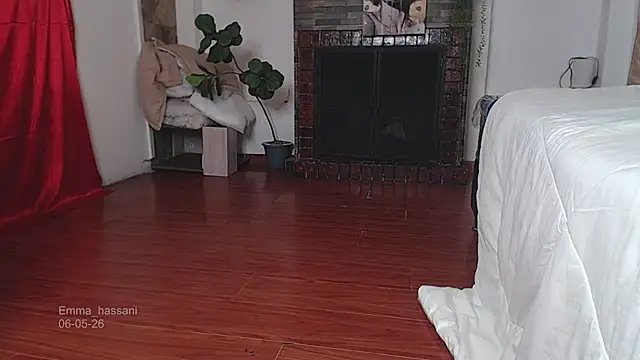 Emma_hassani webcam