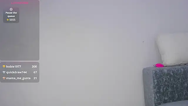 queen_adhara webcam