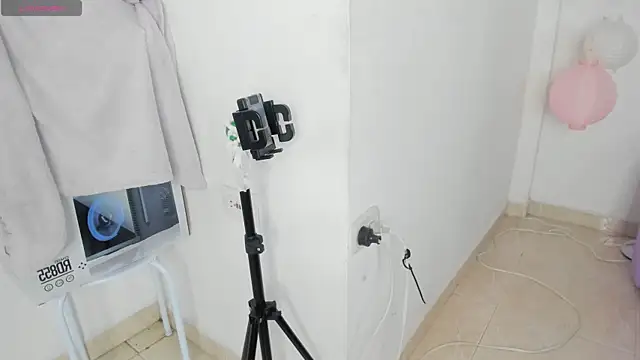 salma_isawwii webcam