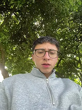 CamiRojas_boy webcam