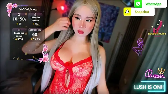 xBigSurpriseLorainex webcam