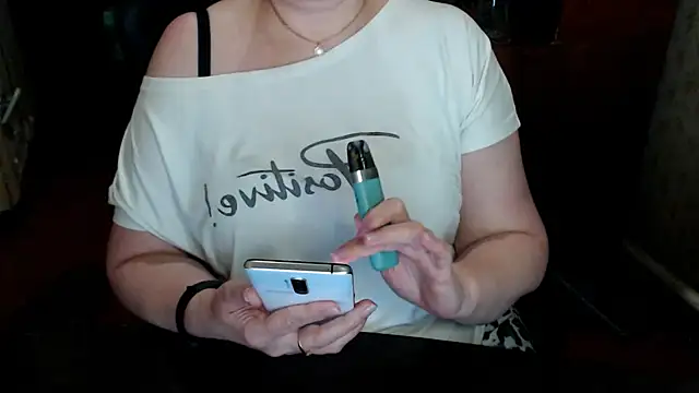 AlisaHot55 webcam