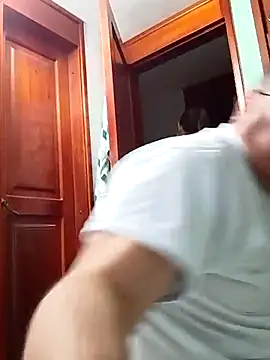 MATTHEW_MRANDA webcam