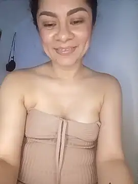 luna_pinky webcam