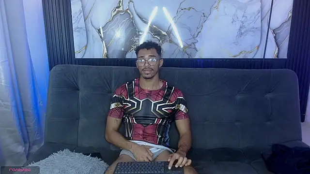 spiderlatin_ webcam