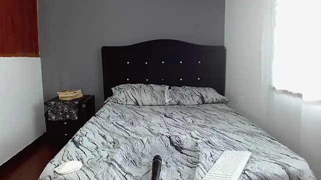 Emilia_1995 webcam