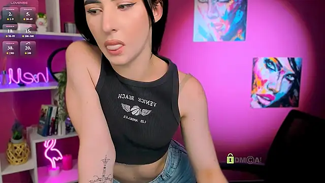 alia_skay webcam