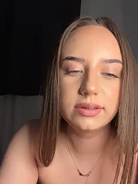 adellasweet webcam