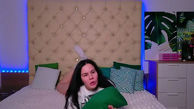 KattieSims webcam