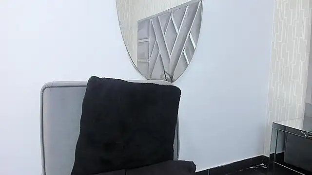 MonzerratBoyer webcam
