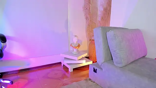 Amelie_Wine webcam