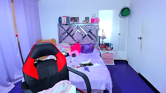 Luna_Analya webcam
