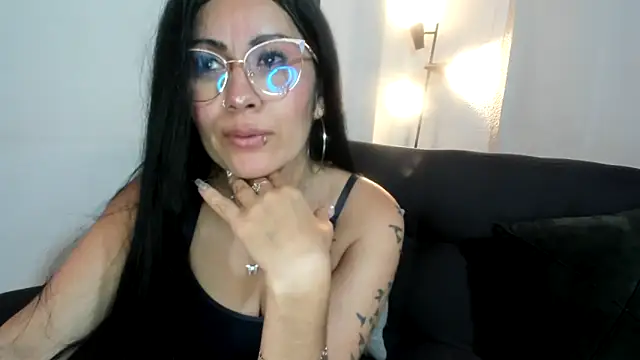 Tania_mature webcam