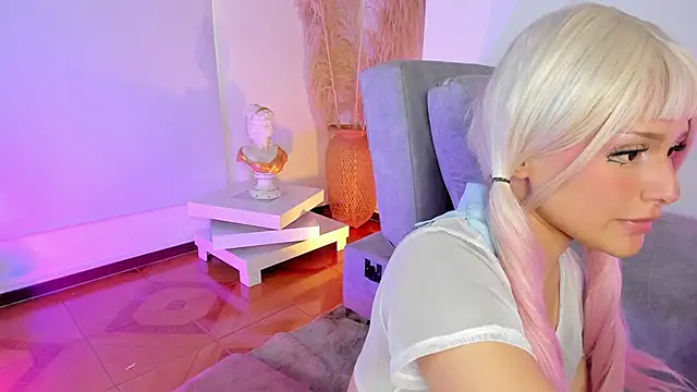 Amelie_Wine webcam