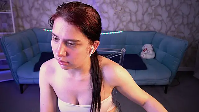 LiviaShy webcam