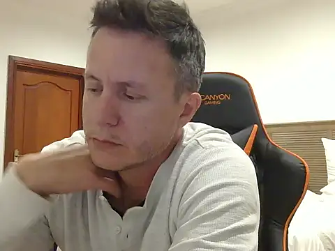 TroyDieselXXX webcam