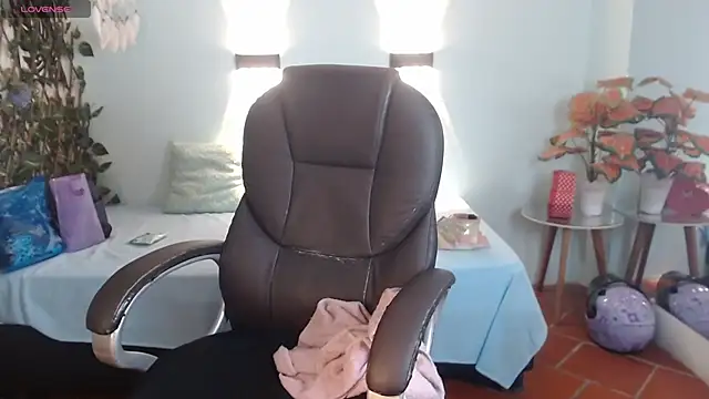 tinisweet webcam