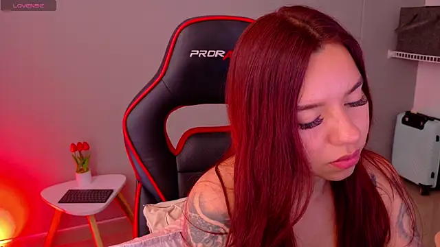 samantha_tattu webcam