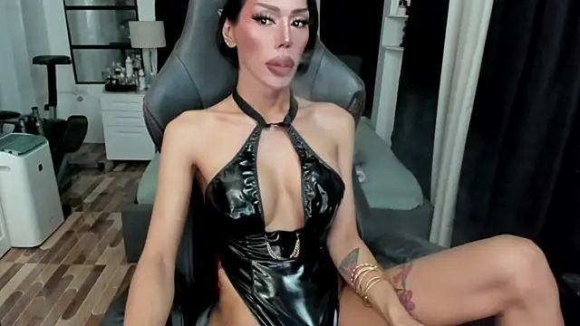 Forever_MissCandace webcam