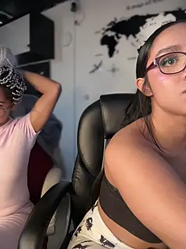 Webcam Model (Isabella-Teen)  is live.Free join now!