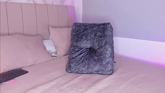 Linyie - Trans webcam sex chat