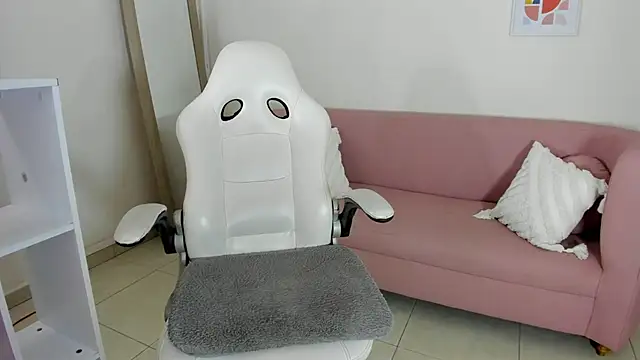 Emma_corteez webcam