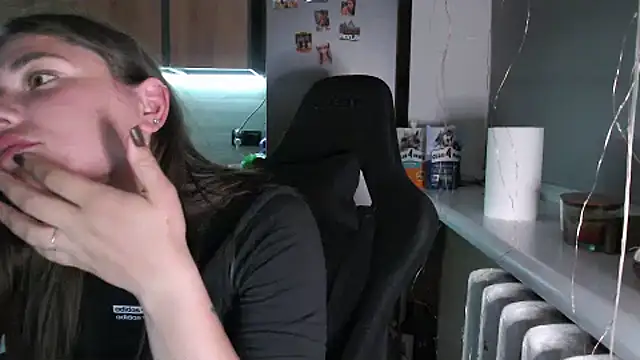 delightful_sofi webcam