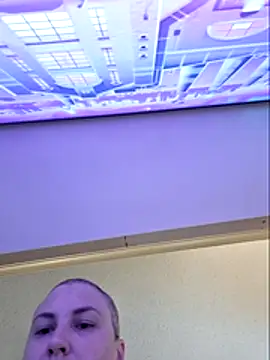 Emily33333 webcam