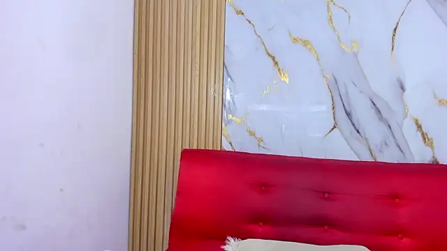 Luluu_08 webcam