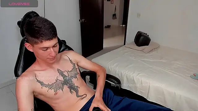 JhonLeving webcam