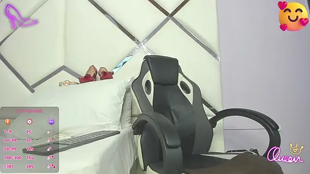 KikaDuque webcam