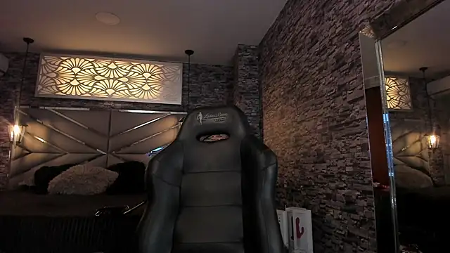 Nicolle_Doll_ webcam