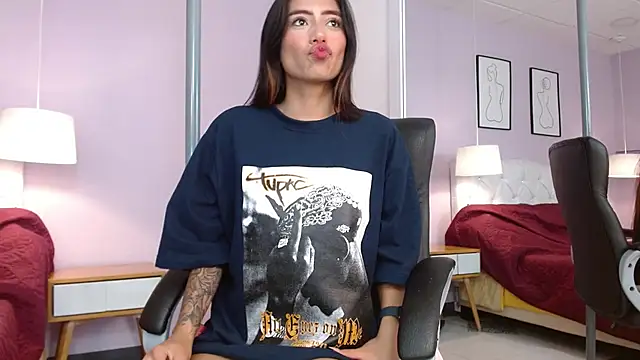 Cataleyaa23 webcam