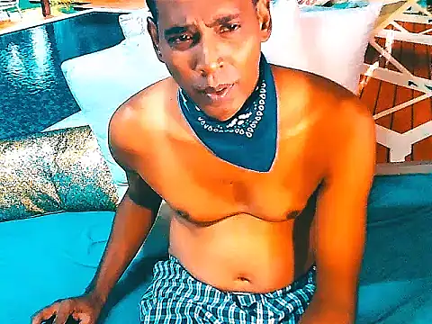IndianHunk01 webcam